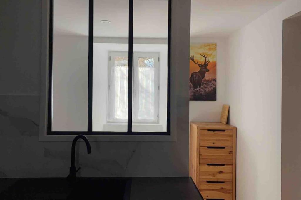 Appartement Avec Chambre Ouverte Bourg-Madame Exteriör bild